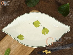 Đĩa lá gân men kem vẽ lá Như Ý, 25x13cm