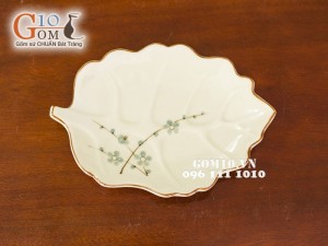 Đĩa lá sâu men kem vẽ hoa Đào xanh, 27x20cm