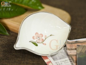 Đĩa lá sâu đựng gia vị men kem vẽ hoa Đào hồng