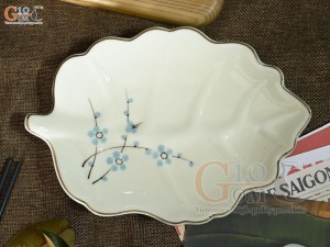 Đĩa lá sâu men kem vẽ hoa Đào xanh, 25x18cm