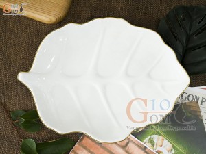 Đĩa lá sâu men trắng kẻ chỉ vàng kim 25cmx18cm