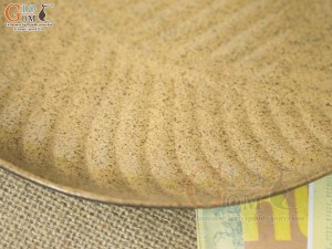 Đĩa lá trầu men gốm vàng, kích thước 26x19cm