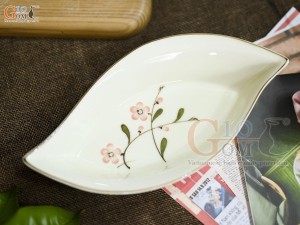 Đĩa mắt mèo men kem vẽ hoa Đào hồng, cạnh 25x14cm