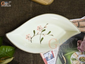 Đĩa mắt mèo men kem vẽ hoa Đào hồng, cạnh 25x14cm