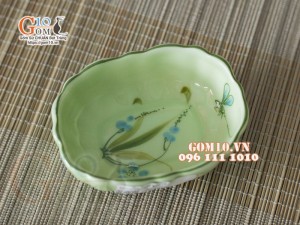 Đĩa muối đào chuồn ngọc viền hoa 