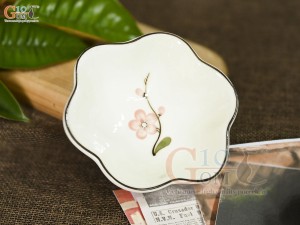 Đĩa muối hoa men kem vẽ hoa Đào hồng