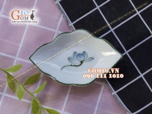 Đĩa muối lá bé men kem vẽ sen xanh - Chỉ xanh
