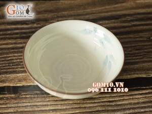 Đĩa muối men kem vẽ trúc xanh