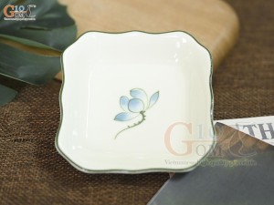 Đĩa muối vuông lượn men kem vẽ hoa Sen xanh