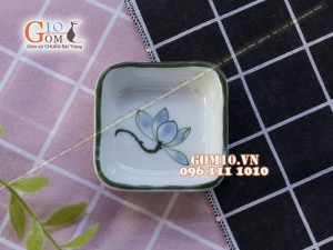 Đĩa muối vuông men kem vẽ sen xanh - Chỉ xanh