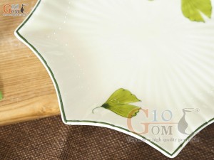 Đĩa sao men kem vẽ lá Như Ý 20cm