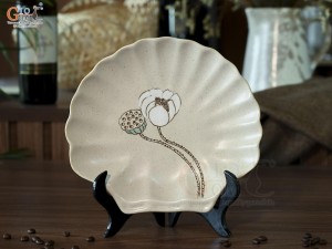 Đĩa sò men kem tấm vẽ Bạch Liên, đường kính 23cm