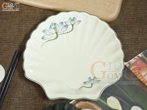 Đĩa sò men kem vẽ hoa Sen xanh, 23x20cm