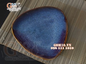 Đĩa tam giác men hỏa biến xanh đá, 28cm