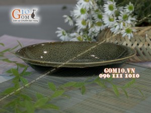 Đĩa thuyền sâu men gấm vàng, 24x15,5cm