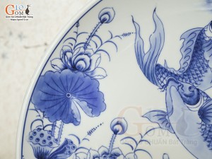 Đĩa trang trí men lam vẽ Song Ngư, đường kính 35cm