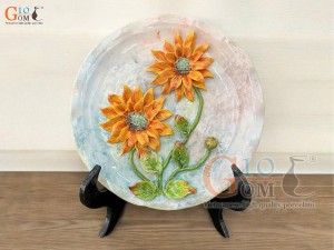 Đĩa trang trí men màu đắp nổi hoa Hướng Dương, đường kính 30cm