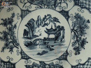 Đĩa trang trí men rạn cổ cảnh Xuân-Hạ-Thu-Đông, đường kính 26cm
