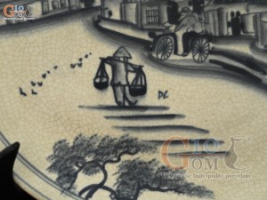 Đĩa trang trí men rạn cổ vẽ cảnh Hội An đường kính 40cm