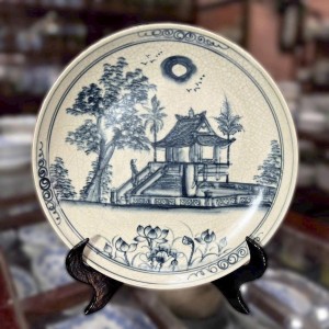 Đĩa trang trí men rạn họa tiết chùa một cột, đường kính 30cm