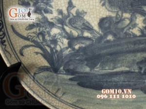 Đĩa trang trí men rạn vẽ Công Đào, đường kính 26cm