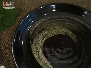 Đĩa tròn men hỏa biến gấm quẹt màu mật ong, đường kính 17cm