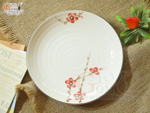 Đĩa tròn men kem vẽ đào đỏ, đường kính 20cm