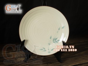Đĩa tròn men kem vẽ trúc xanh, đường kính 18cm