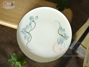 Đĩa tròn thành cao men kem vẽ hoa Sen xanh, đường kính 17cm