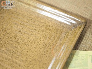 Đĩa vuông men gốm vàng, kích thước 16x16cm