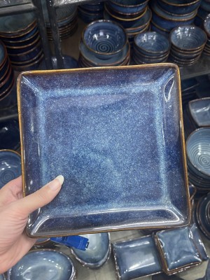 Đĩa vuông men hoả biến thiên hà, 18cm