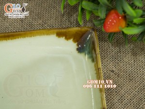 Đĩa vuông men nhật vàng, 28cm