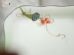 Đĩa vuông sâu lòng men kem vẽ Chuồn Sen 20cm