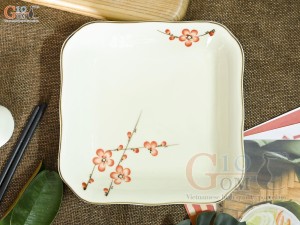 Đĩa vuông sâu lòng men kem vẽ hoa Đào đỏ, 18cm