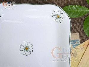 Đĩa vuông sâu lòng men trắng vẽ ngàn hoa, 20cm