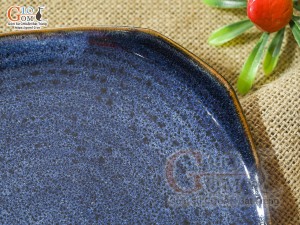 Đĩa vuông vát men hỏa biến xanh đá 17cm