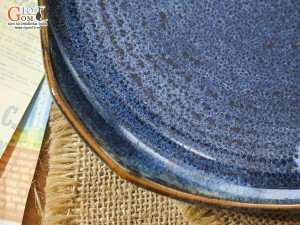 Đĩa vuông vát men hỏa biến xanh đá 17cm