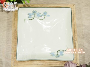 Đĩa vuông vênh cao men kem vẽ Sen xanh, 20cm