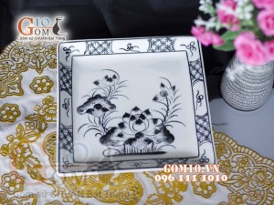 Đĩa vuông vênh men chàm cổ họa tiết Sen đen, cạnh 20cm