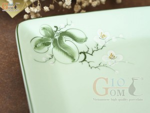 Đĩa vuông vênh men ngọc vẽ hoa Bưởi trắng, cạnh 20cm
