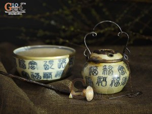 Điếu bát mini tròn men rạn cổ họa tiết chữ Thọ, đường kính 11cm