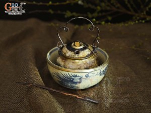 Điếu bát mini tròn men rạn cổ họa tiết Rồng, đường kính 10cm