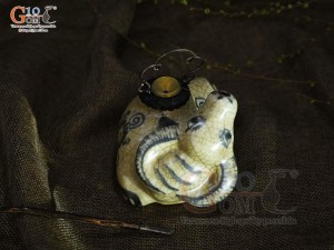 Điếu con giống dáng Trâu men rạn cổ, cao 9cm