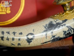 Điếu ngà men rạn cổ bọc đồng 36cm (Hộp xi lụa cao cấp)