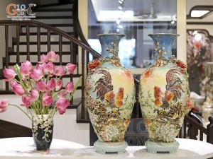 Đôi bảo bình men loang xanh đắp nổi Kim Kê Đại Cát vẽ vàng 24k, cao 85cm