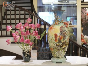 Đôi bảo bình men loang xanh đắp nổi Kim Kê Đại Cát vẽ vàng 24k, cao 85cm