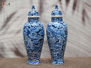 Đôi chóe cao men lam cổ vẽ Long Ẩn, cao 36cm