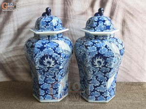 Đôi chóe lục giác men lam cổ vẽ Long ẩn nền băng, cao 41cm