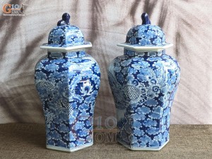 Đôi chóe lục giác men lam cổ vẽ Long ẩn nền băng, cao 41cm