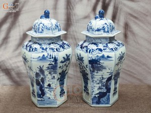 Đôi chóe lục giác men lam cổ vẽ Sơn Thủy, cao 41cm